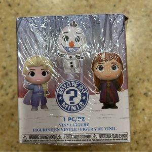 Disney Frozen II Vinyl Figure Myself Minis